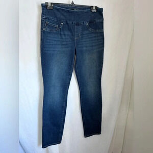 Lee Slim Fit Slim leg Mid Rise Sculpting Pull on Jeans size 6